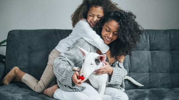 mum daughter hug